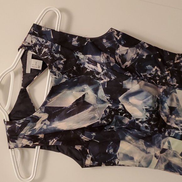 H&M Fitted Dress - Picture 2 of 3